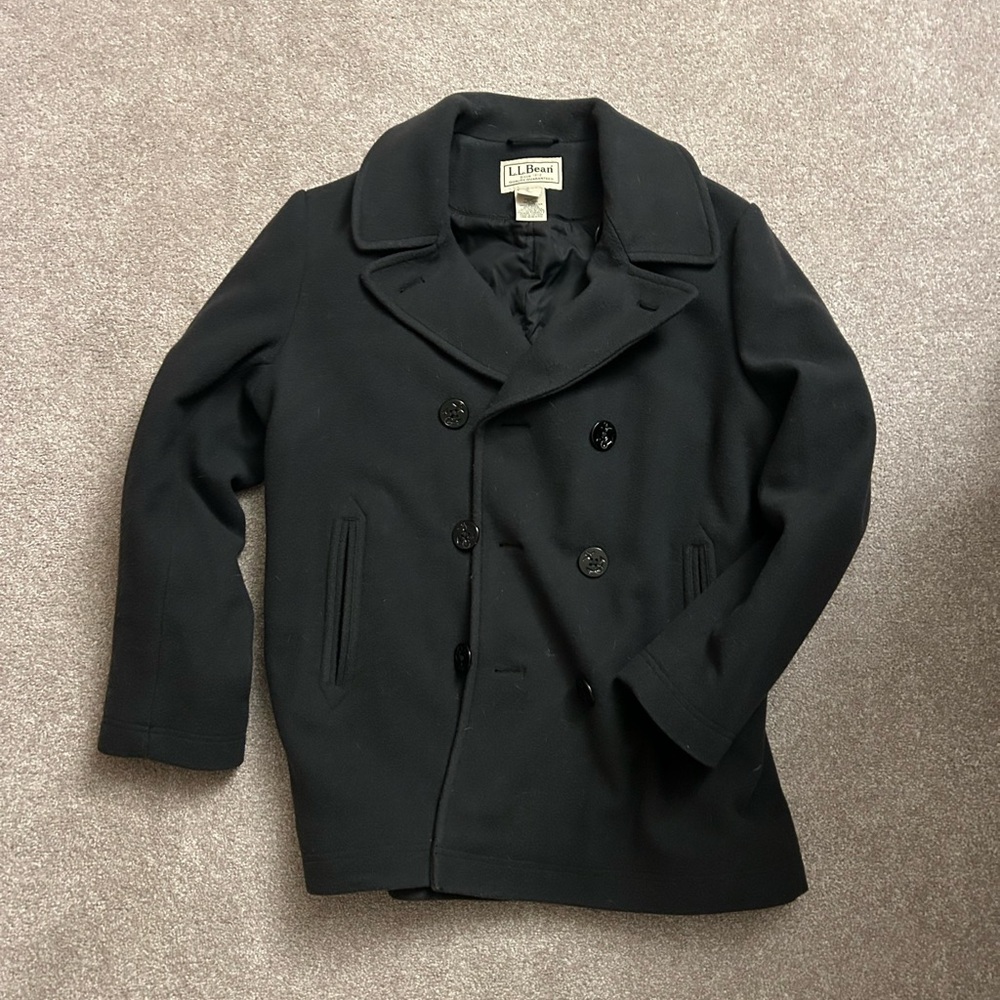 L.L. Medium wool Peacoat